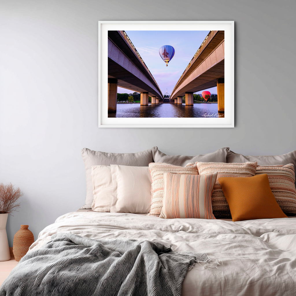 Air Force Balloon Over Commonwealth Avenue Bridge – Canberra | Limited Edition Framed Print